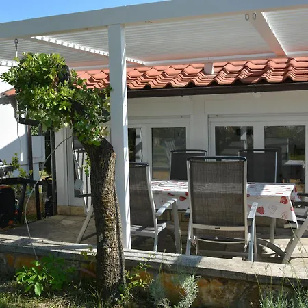 Sunny Cottage Holiday home